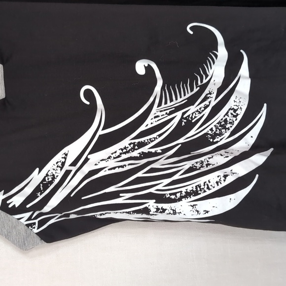 Grey Black Wing Graphic Racerback Tank Size Large - Picture 2 of 3